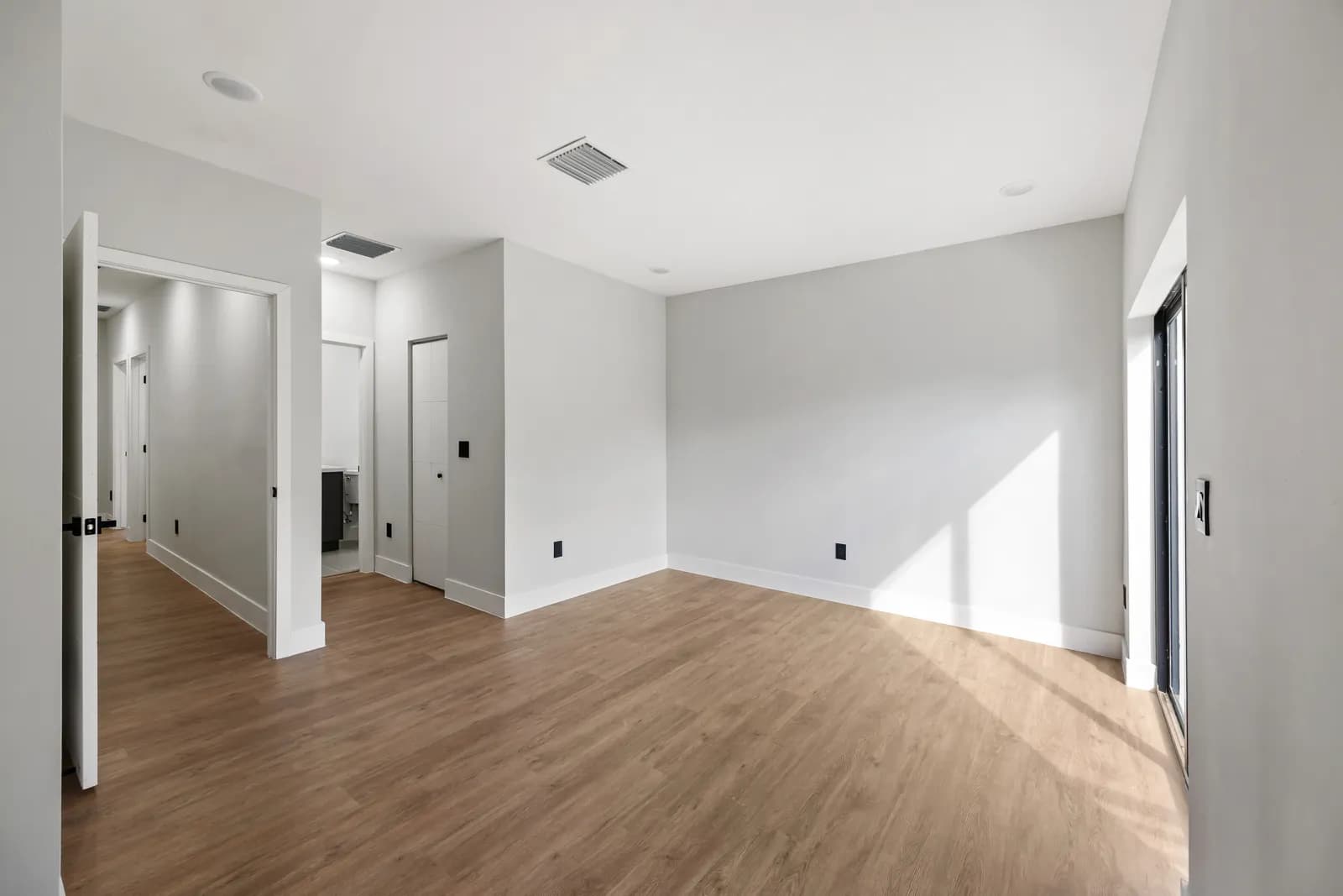 Exclusive Residences in Hallandale Beach
