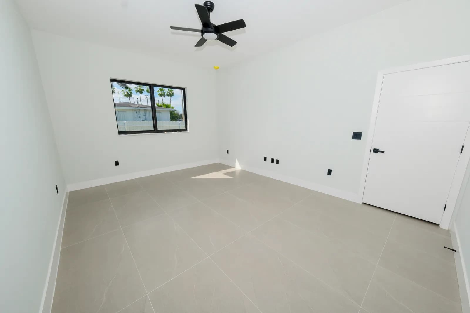 Modern Single-Family Home Hollywood