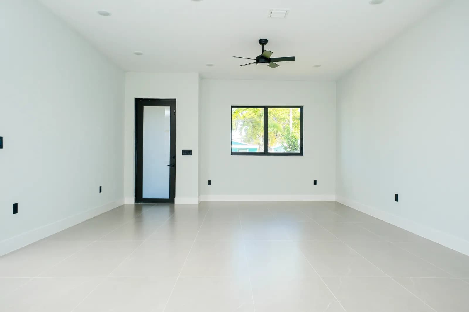 Modern Single-Family Home Hollywood