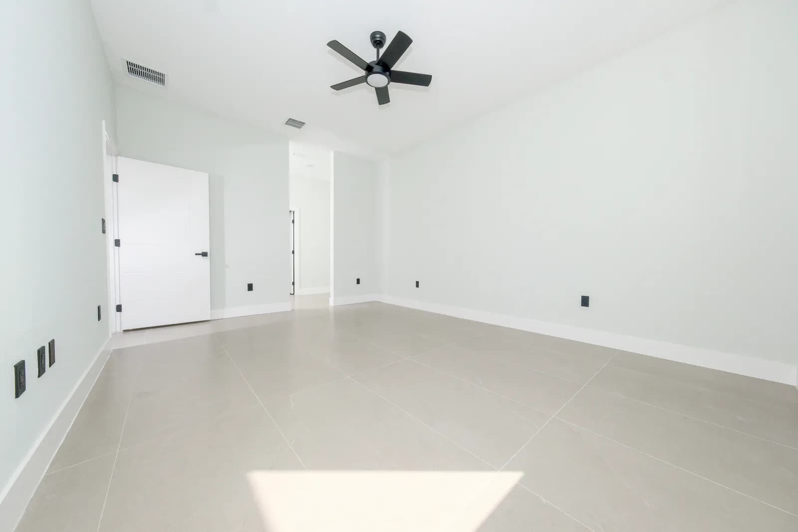 Modern Single-Family Home Hollywood